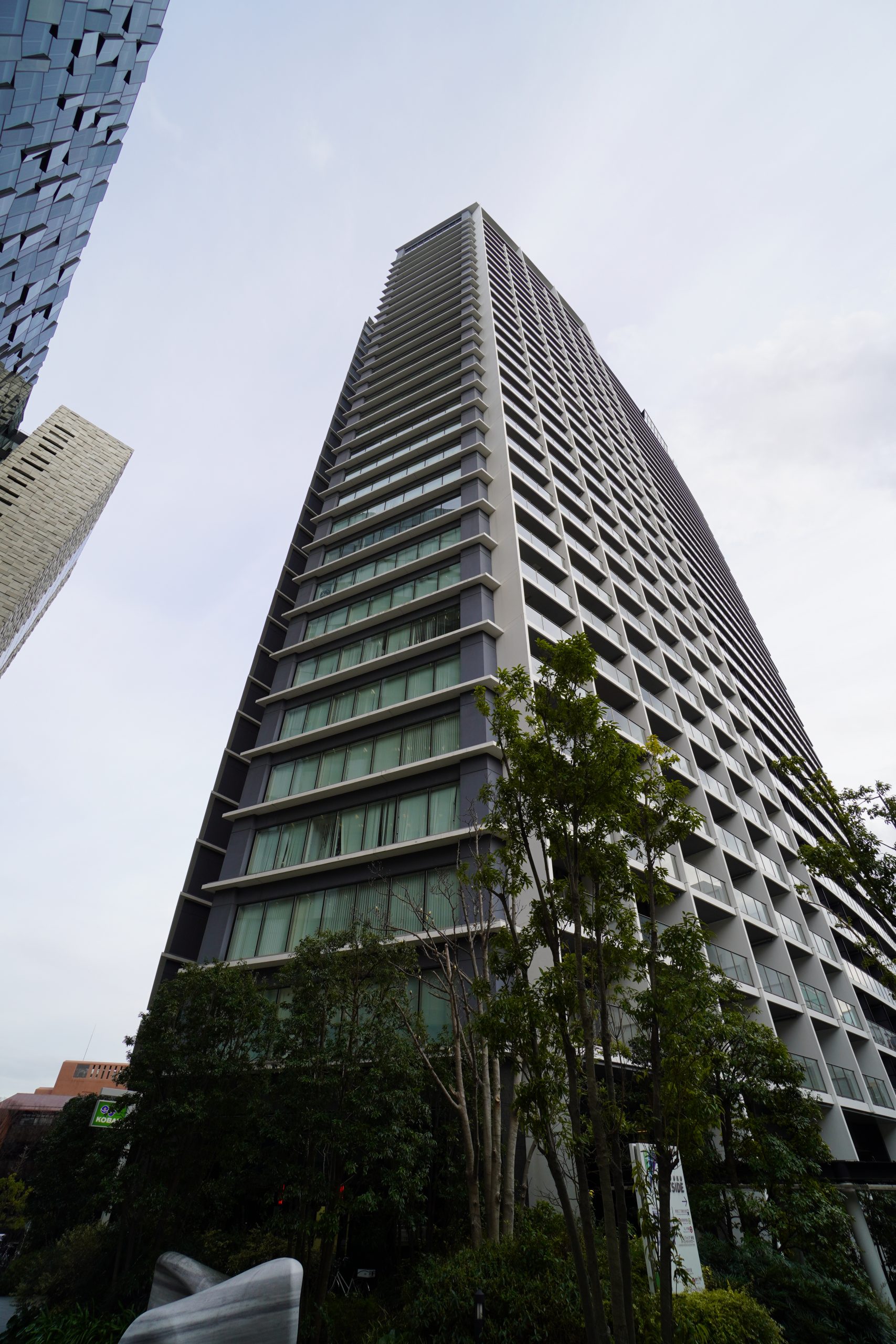 コンフォリア新宿イーストサイドタワーの写真2