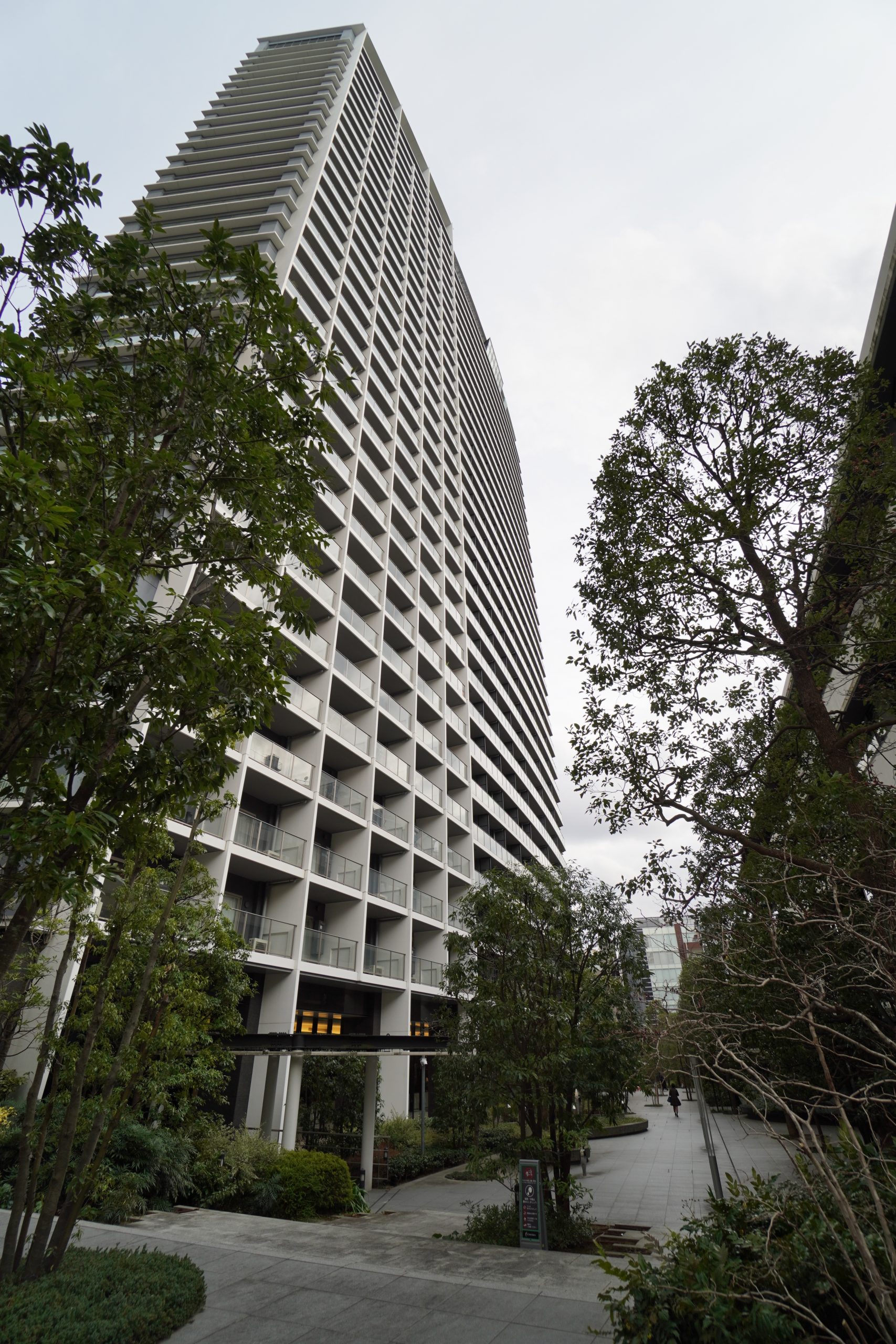 コンフォリア新宿イーストサイドタワーのサムネイル